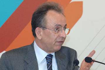 Κόντρα κυβέρνησης – ΠΑΣΟΚ για την ακρίβεια