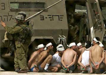 Απαγωγές υπήκοων της Δύσης σε αντίποινα ισραηλινής εισβολής στις φυλακές της Ιεριχούς