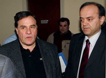 Κυβερνητική πρωτοβουλία για να προσέλθουν οι τραπεζίτες στο διάλογο ζητά η ΟΤΟΕ