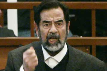 Κεκλεισμένων των θυρών η δίκη Σαντάμ με απόφαση του προέδρου του δικαστηρίου