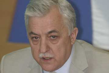 Νέες υποψηφιότητες για Δήμους και Νομαρχίες ανακοίνωσε το ΠΑΣΟΚ