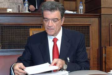 «Δεν γνωρίζαμε για τη δυνατότητα νόμιμης συνακρόασης» επιμένει η Vodafone