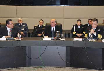 Στη σκιά των F-16 η ενημέρωση της Επιτροπής Εξωτερικών και Αμυνας από τον Β.Μεϊμαράκη