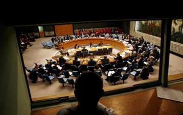 Διεθνής διπλωματική προσπάθεια για την άρση του αδιεξόδου στο θέμα του Ιράν