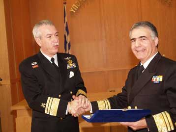 Αιχμές του απερχόμενου αρχηγού του Λιμενικού στην τελετή παράδοσης – παραλαβής