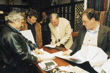 Φορολογικές παραβάσεις εντόπισε η Εφορία σε 4 στους 10 επιτηδευματίες