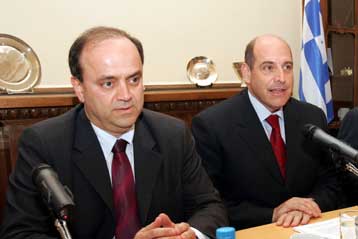 Αποστάσεις παίρνει η κυβέρνηση από τις δηλώσεις του προέδρου του ΣΕΒ