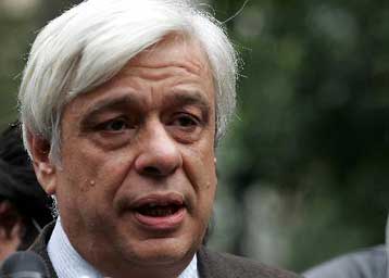 Το ΠΑΣΟΚ άφησε στην τύχη της την Tοπική Aυτοδιοίκηση, λέει ο Πρ.Παυλόπουλος