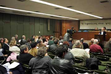 Σκληρή κριτική σε κυβέρνηση, ΠΑΣΟΚ και ΣΕΒ από τον Αλέκο Αλαβάνο