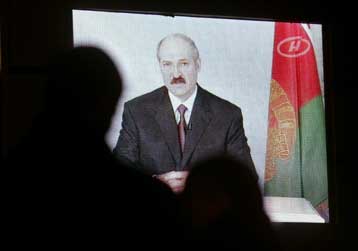 Κάλπες στη Λευκορωσία για την ανάδειξη του νέου (;) προέδρου της χώρας