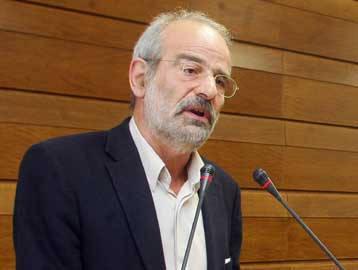 Δεν υπάρχουν περιθώρια συνεργασίας με το ΠΑΣΟΚ, λέει ο Αλ.Αλαβάνος