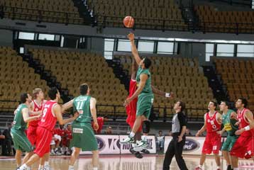 Ο Ολυμπιακός 87-69 τον Γυμναστικό και ξανά δεύτερος στη βαθμολογία