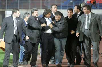 Χρεώνεται προσωπικά τα λάθη του καλοκαιριού στον Πανιώνιο ο Μπέος