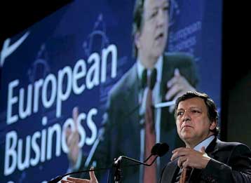 Έκκληση Μπαρόζο στους ηγέτες της ΕΕ να αρνηθούν τους οικονομικούς εθνικισμούς