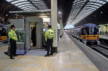 Συνωμοσία για τρομοκρατικές επιθέσεις «ξεδιπλώνεται» σε βρετανικό δικαστήριο