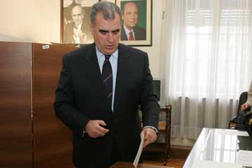 Την Πέμπτη συγκροτείται σε Σώμα το νέο προεδρείο της ΚΟ του ΠΑΣΟΚ