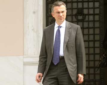 Θέμα κυβερνητικού συντονισμού θέτουν στελέχη της ΝΔ μιλώντας για ανακολουθίες