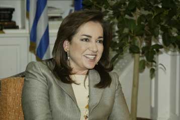 Εξαιρετικό το επίπεδο των ελληνοαμερικανικών σχέσεων, επαναλαμβάνει η Ουάσινγκτον