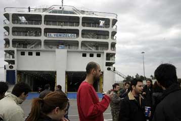 Απελευθερώνονται οι τιμές των εισιτηρίων στην οικονομική θέση των πλοίων