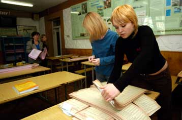 Η τύχη της «Πορτοκαλί Επανάστασης» κρίνεται στις βουλευτικές εκλογές της Ουκρανίας