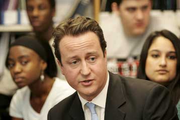 Δάνειο από ξένους εκατομμυριούχους κατηγορούνται ότι πήραν οι Τόρις