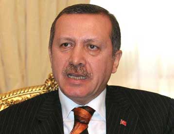 Αποκρούει η κυβέρνηση τις βολές Ερντογάν για τους μουσουλμάνους της Θράκης