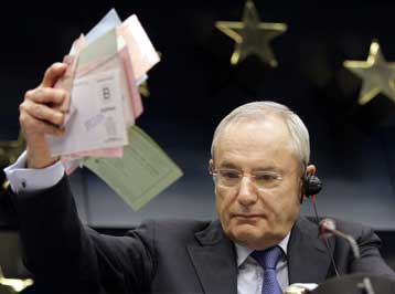 Με μικροτσίπ τα νέα διπλώματα για τους Ευρωπαίους οδηγούς