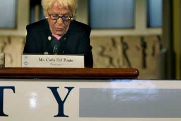 Πρώτη επίσκεψη Ντελ Πόντε στο Βελιγράδι μετά το θάνατο Μιλόσεβιτς