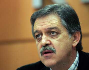 Περισσότερες αρμοδιότητες και διαφάνεια ζητούν για τους ΟΤΑ οι πολίτες