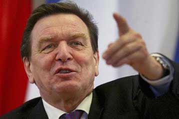 Ο Σρέντερ επικεφαλής κοινοπραξίας αγωγού φυσικού αερίου στη Βαλτική