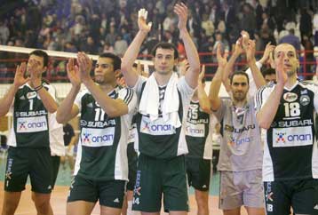 Στα ημιτελικά Παναθηναϊκός και Ολυμπιακός, νικώντας 3-0 σετ τους ΠΑΟΚ, Ορεστιάδα