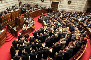 Απερρίφθησαν οι προτάσεις νόμων της αντιπολίτευσης για το διαχωρισμό Ελλησίας-Κράτους