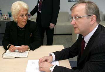 Ένα μήνα παράταση δίνει η ΕΕ στο Βελιγράδι για τη σύλληψη του Ράτκο Μλάντιτς