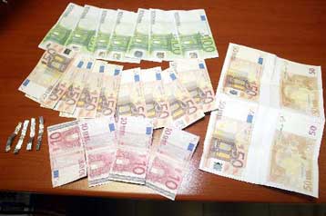 Ελεύθεροι μετά την απολογία τους οι έξι μαθητές παραχαράκτες