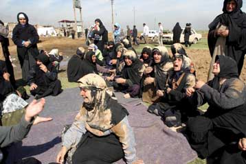 Στους 70 οι νεκροί από τον ισχυρό σεισμό στο Ιράν – Τουλάχιστον 15.000 άστεγοι