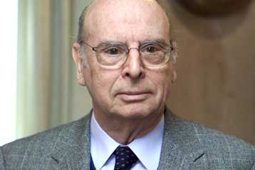 Υπόμνημα για την προστασία προσωπικών δεδομένων παρέδωσε ο Δ.Γουργουράκης