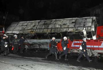 Αστυνομικοί με πολιτικά θα μπαίνουν στα λεωφορεία της Κωνσταντινούπολης