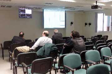 Μικρά κέρδη κατά τις πρώτες συναλλαγές της Τρίτης στη Σοφοκλέους