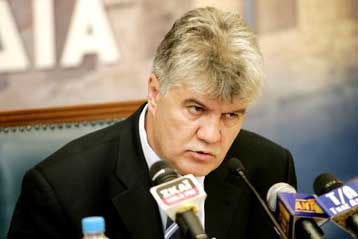 Ποινική δίωξη εις βάρος του Β.Γκαγκάτση και άλλων τεσσάρων μελών της ΕΠΟ