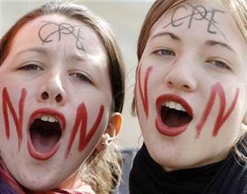 Απόσυρση του CPE πριν από τις 17 Απριλίου ζητούν τώρα οι Γάλλοι συνδικαλιστές