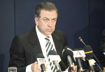 Μετά την απόσυρση άρθρων υπερψηφίστηκε το νομοσχέδιο για τα φάρμακα