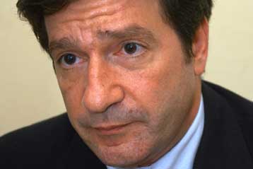 Το Οικονομικό Επιμελητήριο Ελλάδος «δεν τηρεί τη νομοθεσία» για τους λογιστές