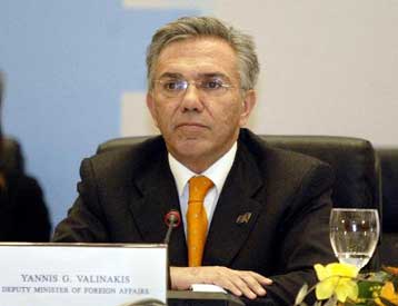 Να αλλάξει διεθνή συμπεριφορά ζητεί από την Τουρκία ο Γ.Βαληνάκης