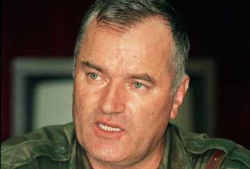 Για παράδοση του Μλάντιτς στη Χάγη έως το τέλος Απριλίου διαβεβαιώνει η Σερβία