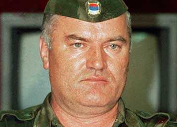 Στενεύει ο κλοιός γύρω από το συγγενικό περιβάλλον του Ράτκο Μλάντιτς