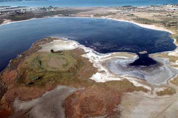 Προειδοποιεί η ΕΕ για την Ελευσίνα και τη λιμνοθάλασσα Μεσολογγίου