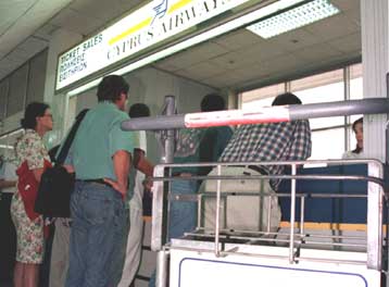 Περιπέτεια με αίσιο τέλος για τους επιβάτες πτήσης των Κυπριακών Αερογραμμών προς Λάρνακα