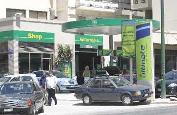 Πάνω από το 1 ευρώ το λίτρο ανεβαίνει η αμόλυβδη βενζίνη