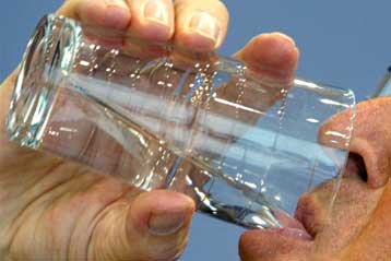 Ποτήρια με κάδμιο και μόλυβδο αποσύρονται προληπτικά από την αγορά