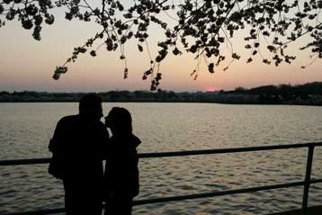 Κενό νόμου στην Ελλάδα για τα ζευγάρια που επιλέγουν την ελεύθερη συμβίωση